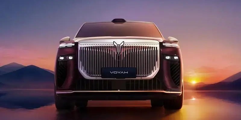 岚图泰山定位新时代旗舰 SUV 传搭超 500 线激光雷达 + 华为 ADS 4